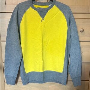 GAP Men's Crewneck Sweater in Gray and Yellow